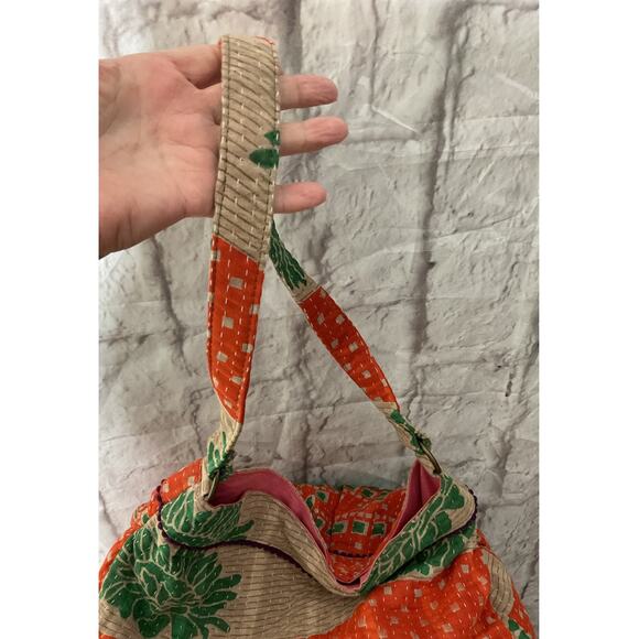 World Finds Hobo Large Bag Quilted, Stitched - Picture 11 of 12